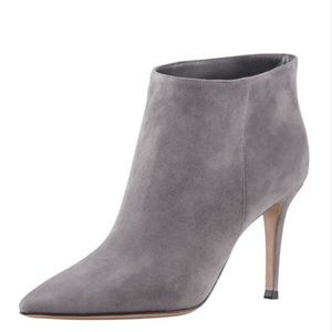 Gianvitto Rossi Suede Pointed-Toe Booties in Gray
